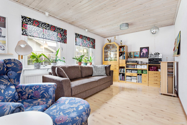 Agentgr&auml;nd 3 modern-living-room