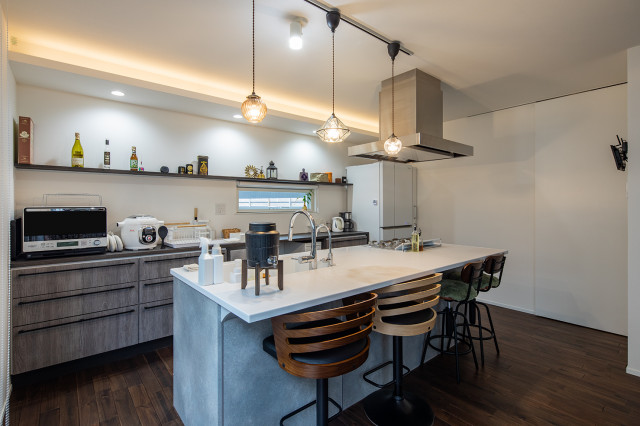 ショップカウンター レジカウンター ホーム スタイル アイランドキッチン キッチンレイアウト：アイランド型・ペニンシュラ型レイアウトの