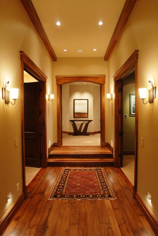 Design ideas for a traditional hallway in Salt Lake City.