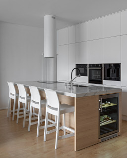 Дизайн маленькой кухни 2024: креативные идеи по преображению небольшого пространства (фото)