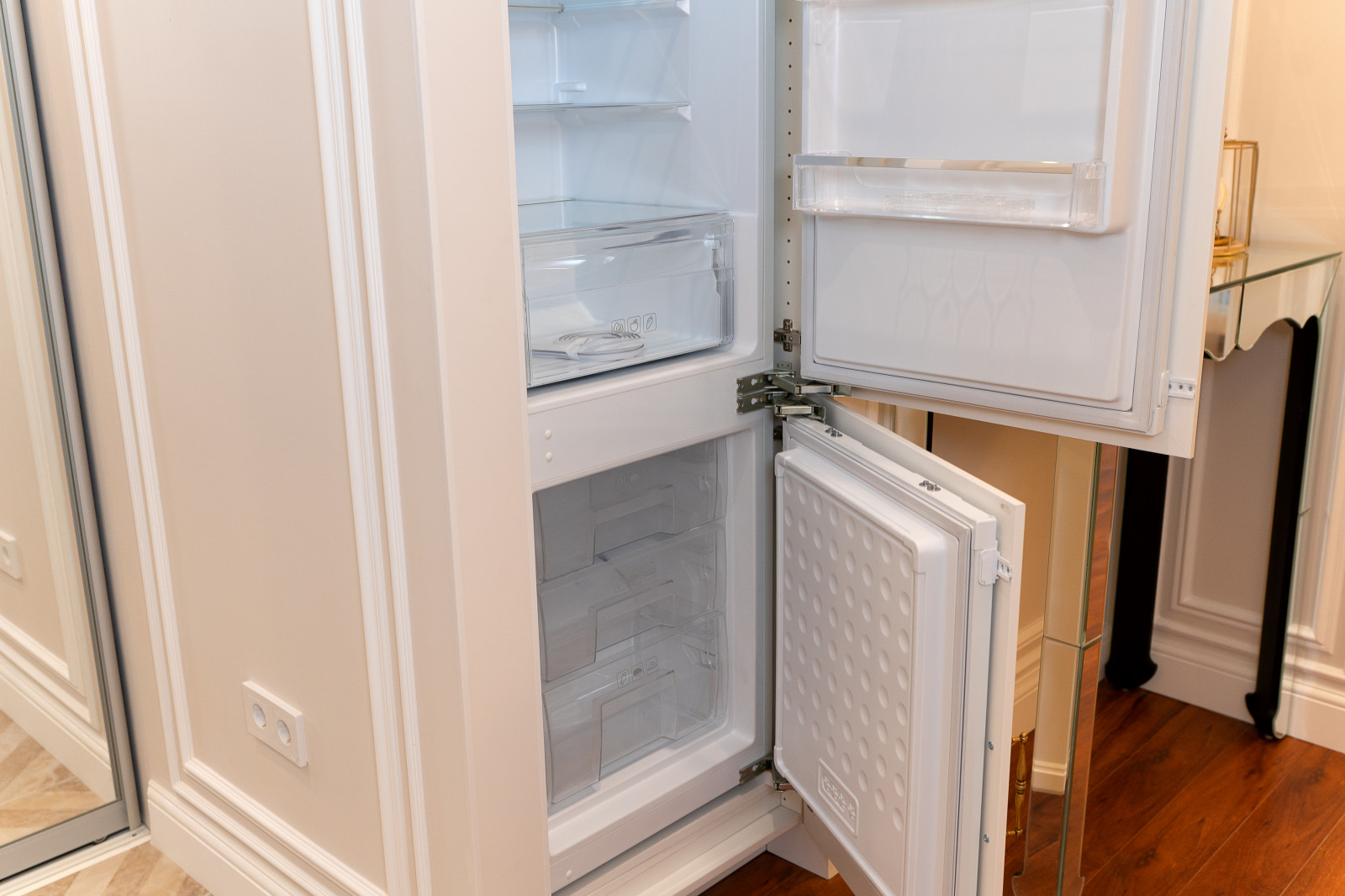 Двухкомнатная квартира 34кв.м. в неоклассическом стиле.