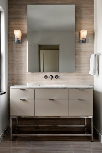 Modern Georgetown modern-bathroom