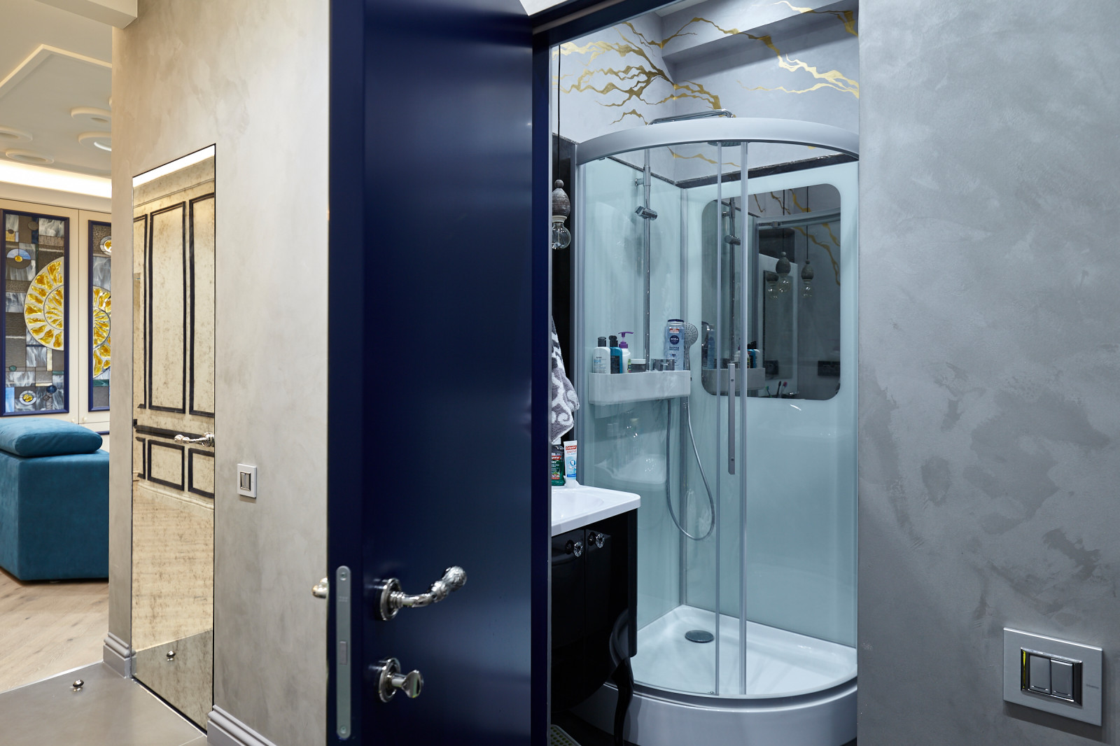 Утро с круассаном