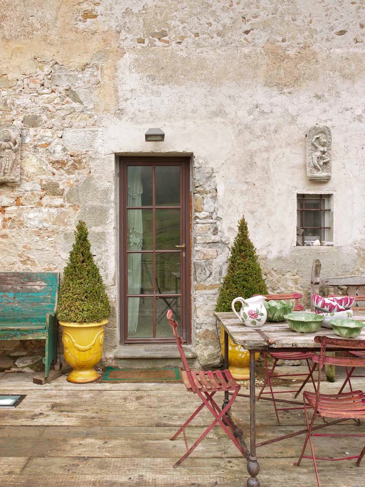 Photo of a country verandah in Florence.