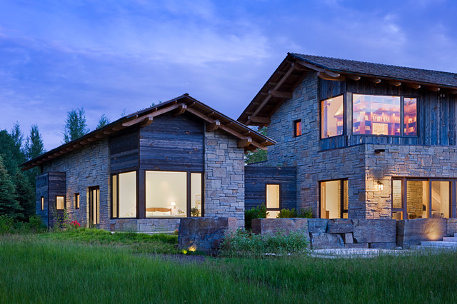 John Dodge Compound rustik-fasad