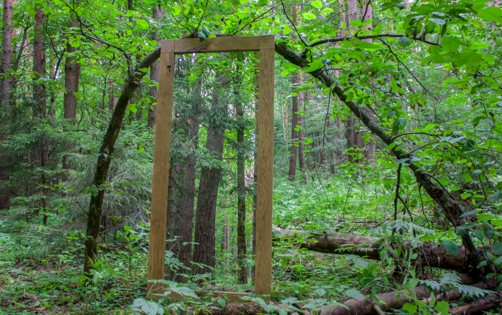 Лофтовое зеркало в дубовой раме