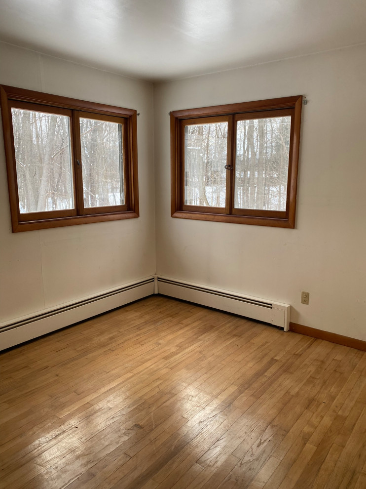 Looking for LVP recommendations for something as similar to picture as  possible. We love the look of white oak (pictured), but I'm concerned about  having hardwood in the main living areas of