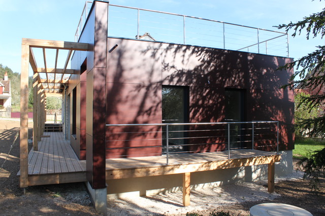 Extension &agrave; Givry contemporary-traedaeck