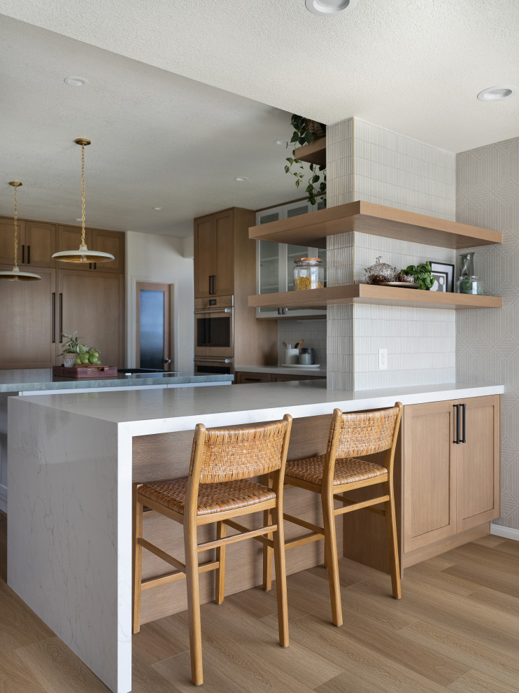 Photo of a contemporary kitchen in San Diego.