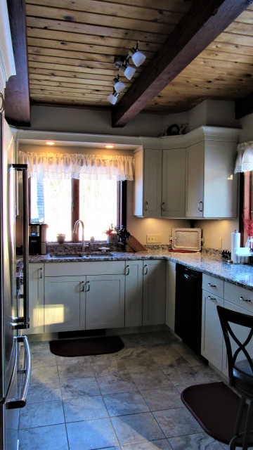Dunbarton, Transitional Kitchen transitional-kitchen