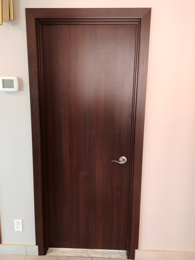 Interior door "STANDARD", white or brown, from 24" to 36" x 80"