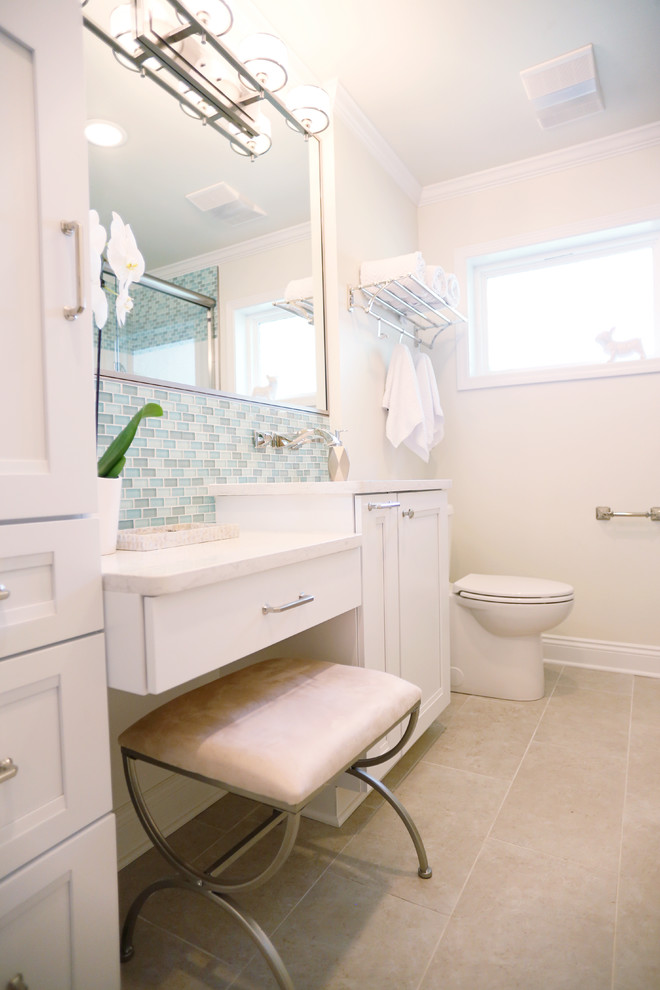 Example of a minimalist home design design in New Orleans