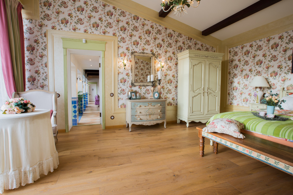 Интерьер гостевого дома в стиле Прованс. Интерьер бассейна (150 кв м)