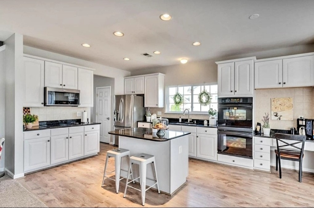 Interior Design Kitchen & Dinning Room