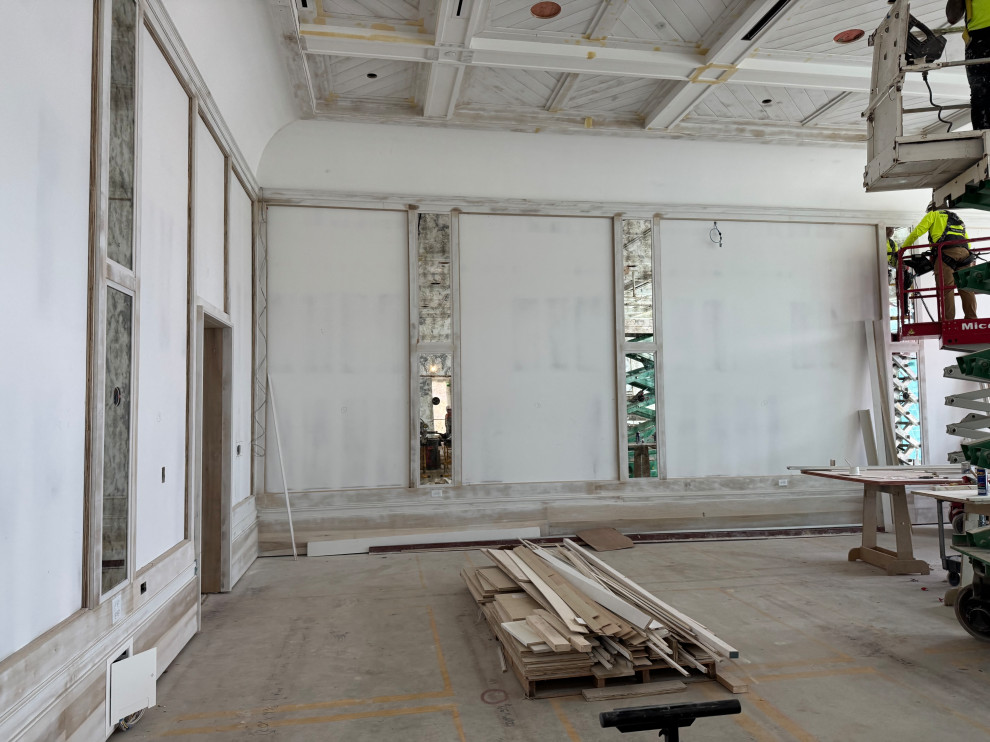 NF301 - Naples Beach Club