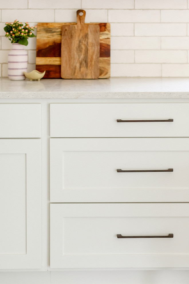Inspiration for a transitional home design remodel in Austin