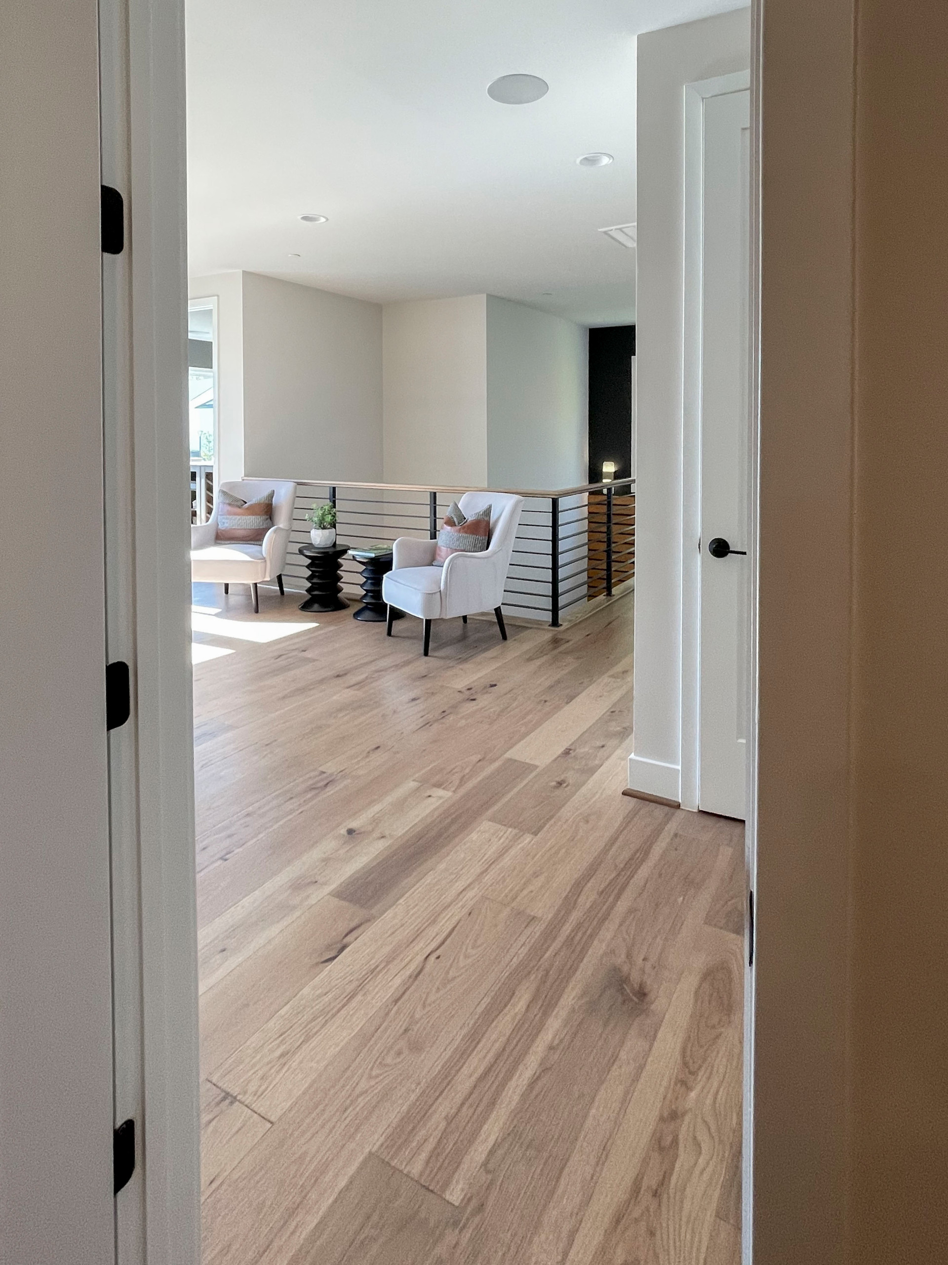 113_Floating Straight- Stringers with No Risers in Contemporary Home, Bethesda M