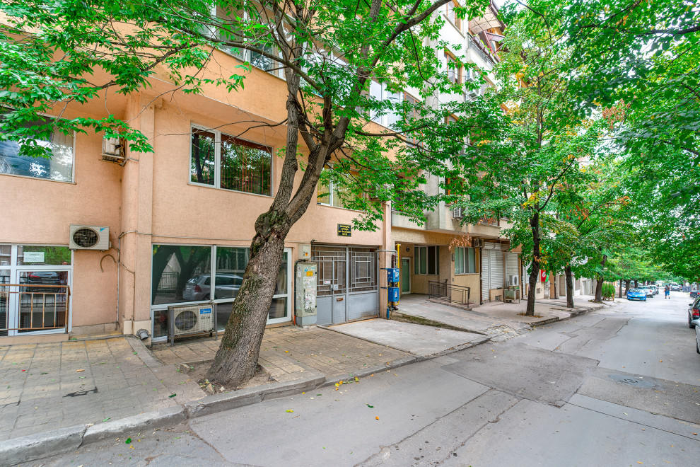 Варна, Левски, ул. „Доктор Иван Басанович“ 116