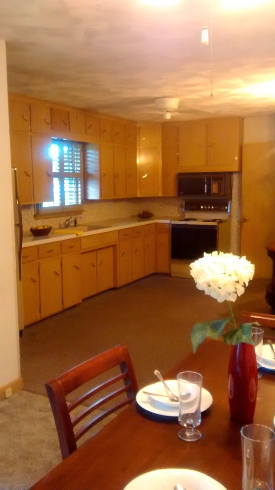 Inspiration for a transitional kitchen remodel in Cedar Rapids