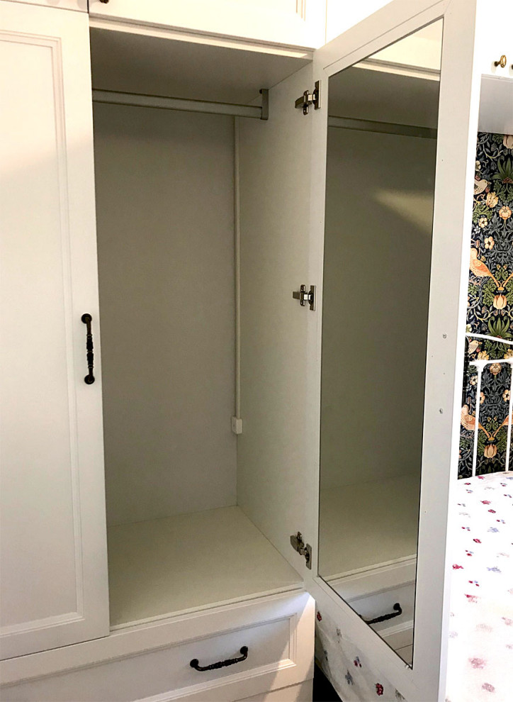 Шкаф в спальню