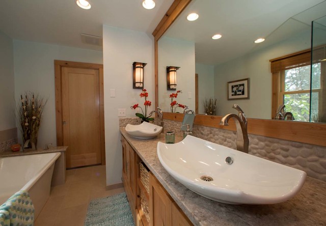 Cooper Mountain Kitchen & Bathroom transitional-bathroom