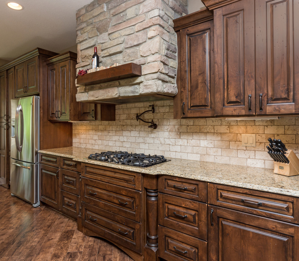 Example of a transitional kitchen design in Cedar Rapids