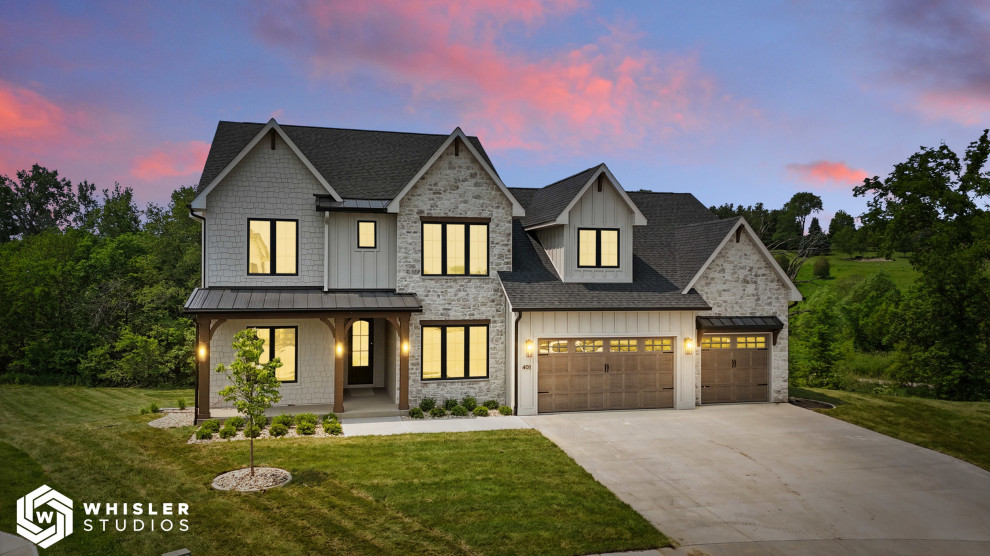 Transitional exterior home idea in Cedar Rapids