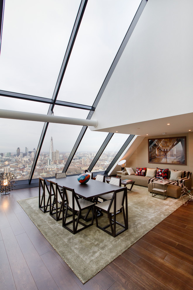 Photo of a contemporary dining room in London.