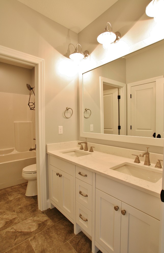 Bathroom - transitional bathroom idea in Chicago