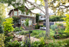 Yard of the Week: Growing Plants, Community and Connections