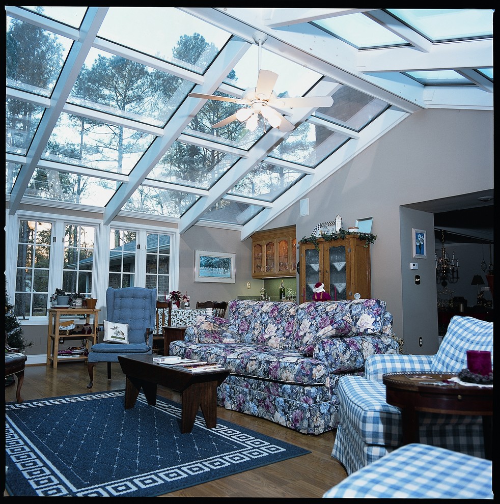 Inspiration for a traditional sunroom in Other.