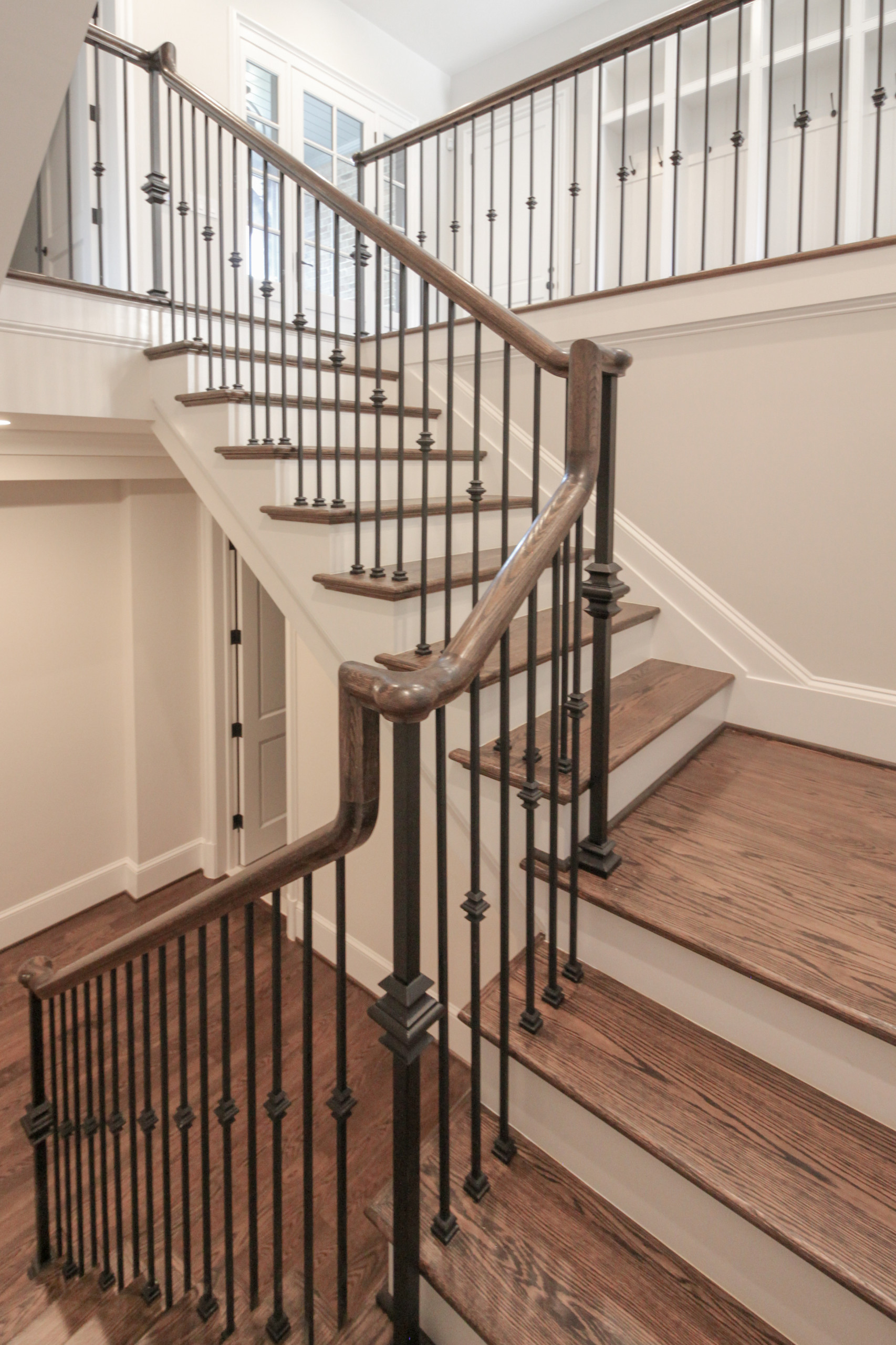 86_ Gorgeous Floating Curved Staircase, McLean VA 22066