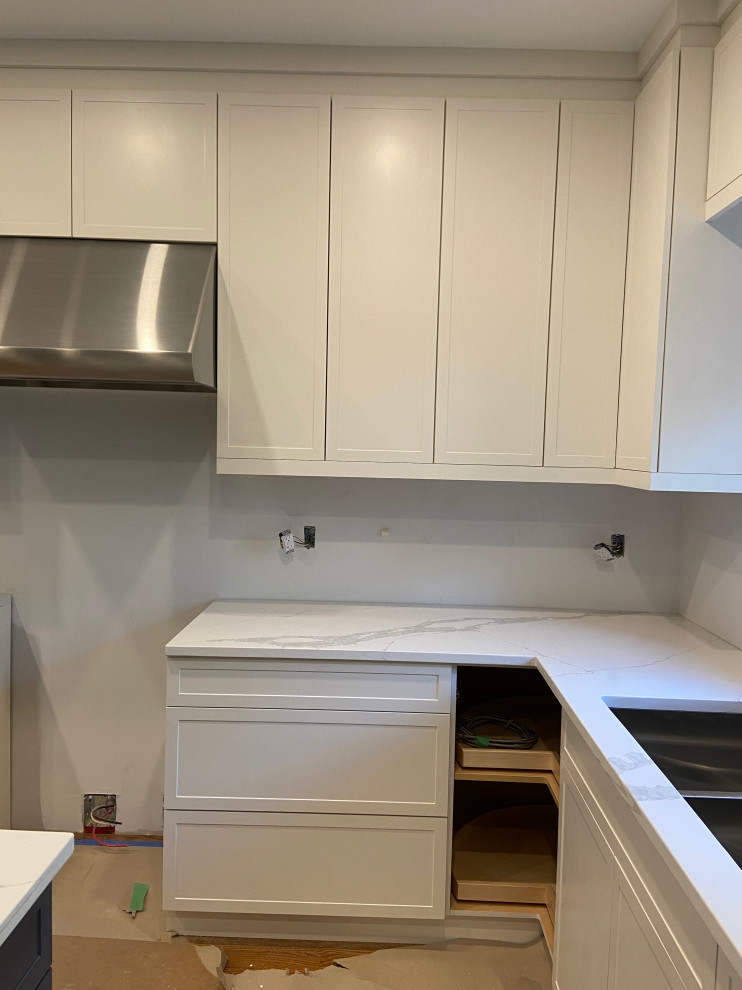 BM white dove kitchen looks like 2 different whites