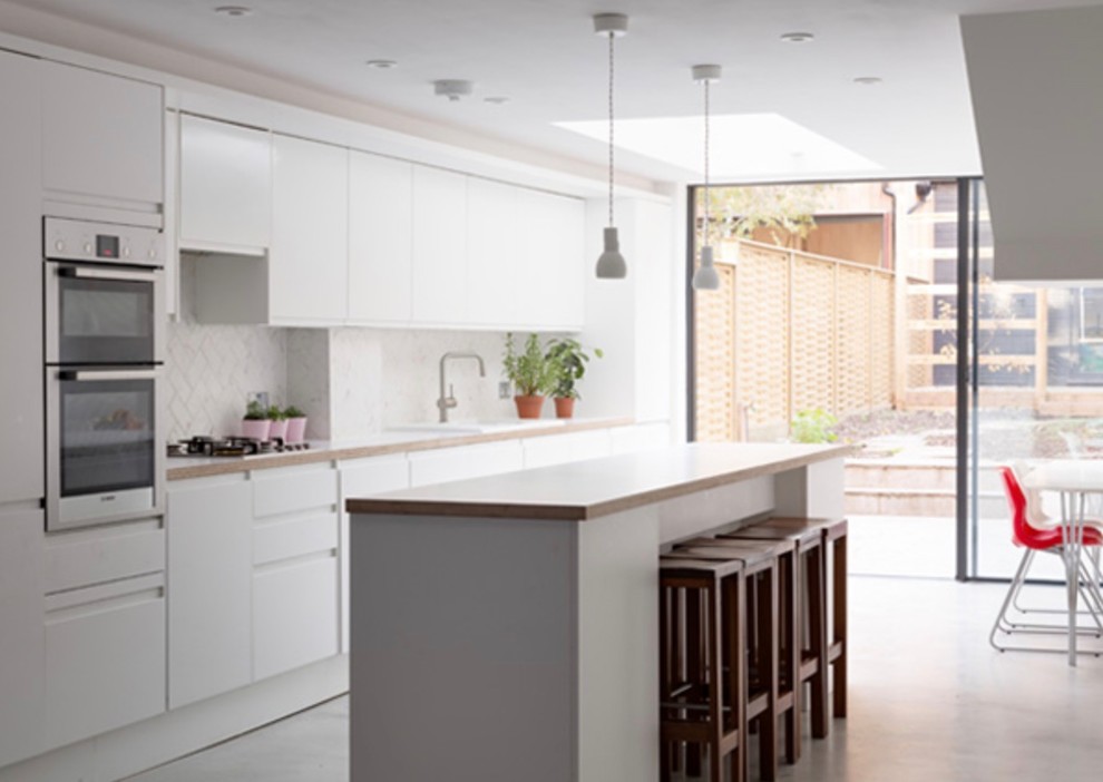 Mile End extension
