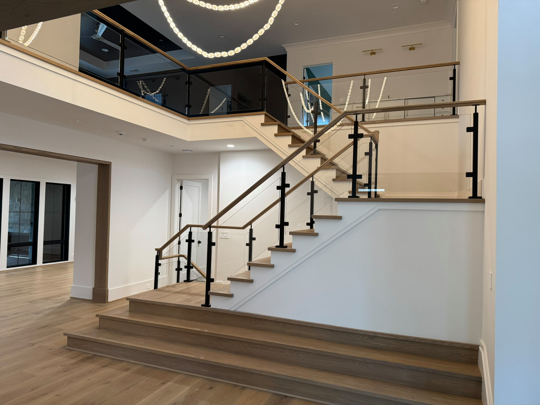 134_Modern White Oak Stair with Glass Balustrade, Vienna, VA 22180