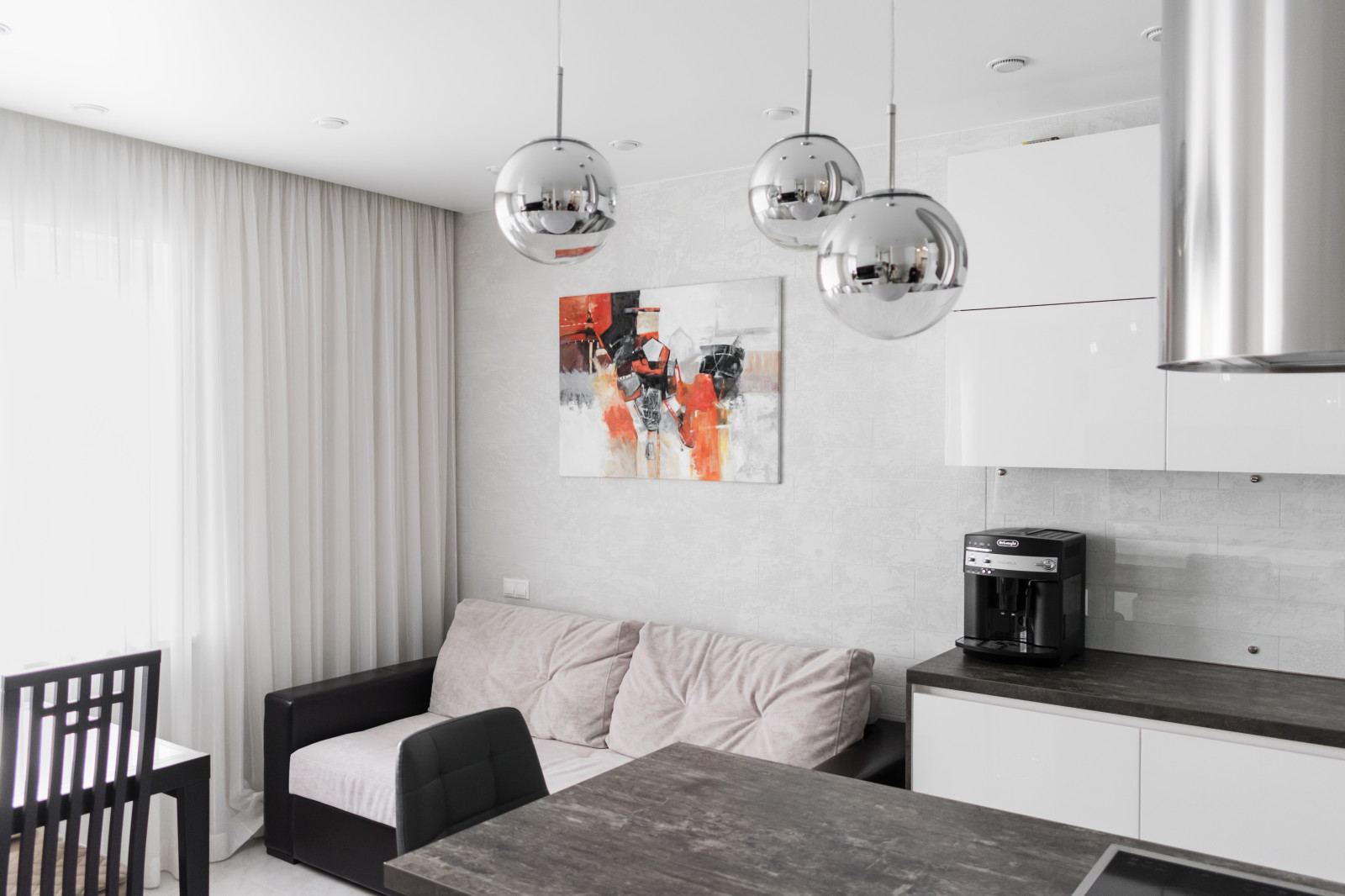 37,5 - 2 пространства на одной территории. Квартира для семьи медиков.