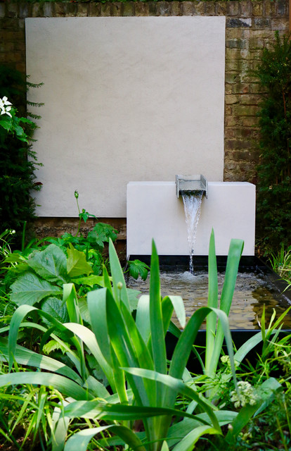 LONDON Hammersmith Grove contemporary-garden