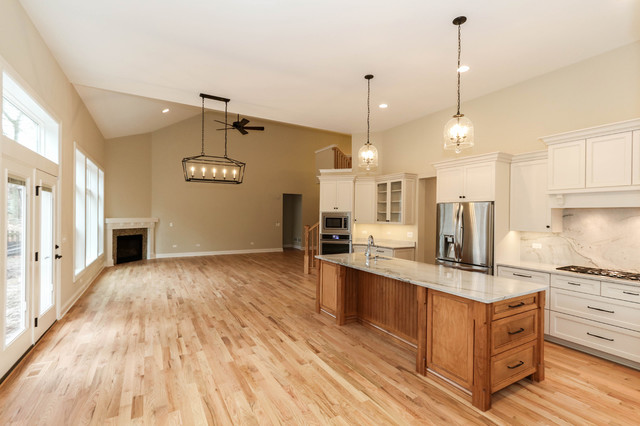 Custom First Floor Master | Downtown Naperville craftsman