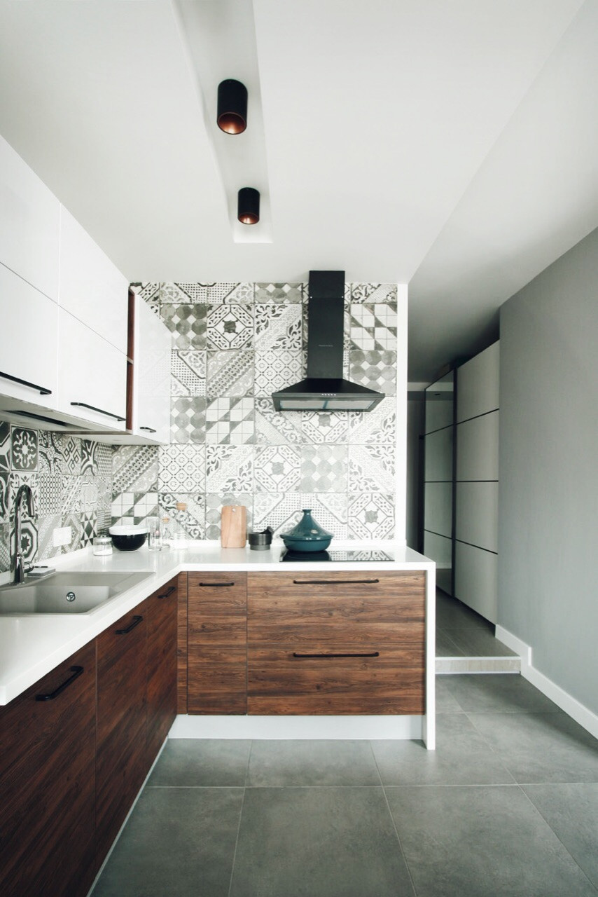 Современная угловая кухня