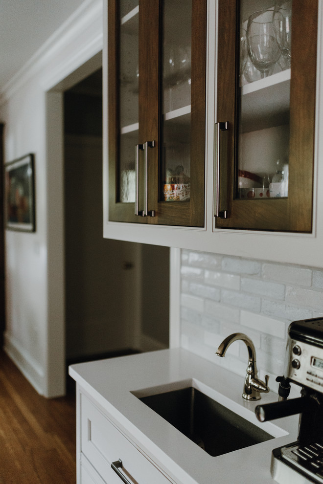 Example of a transitional kitchen design in Cleveland