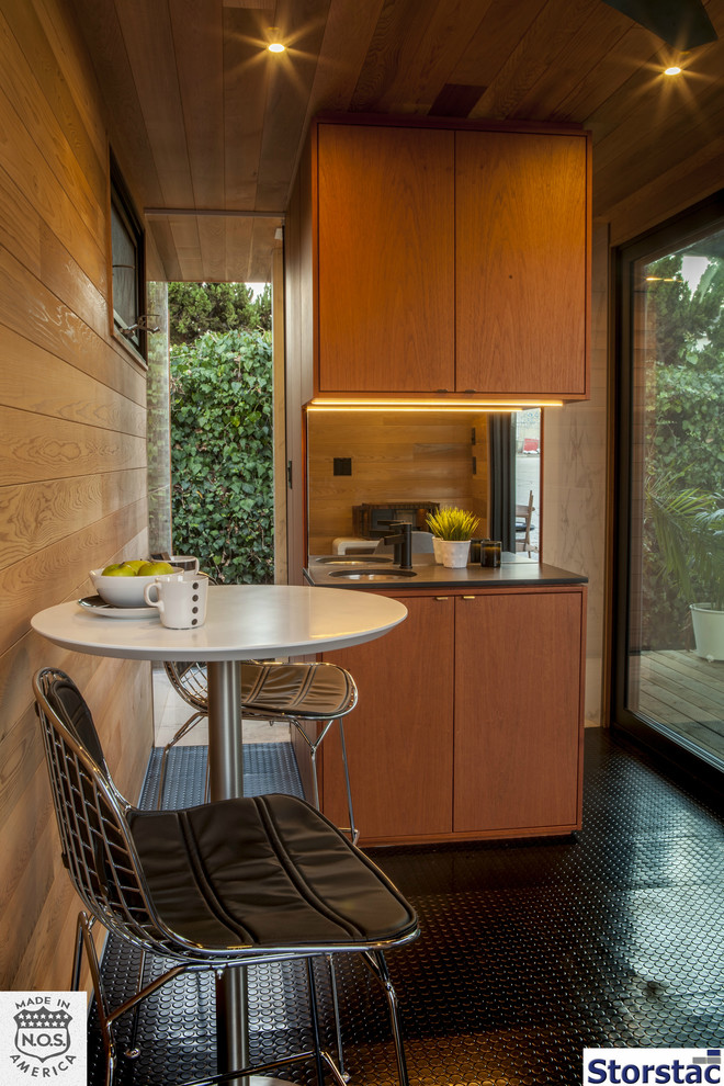 A closer look at Sustainable Off Grid Bar Design