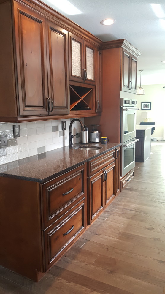 Home design - transitional home design idea