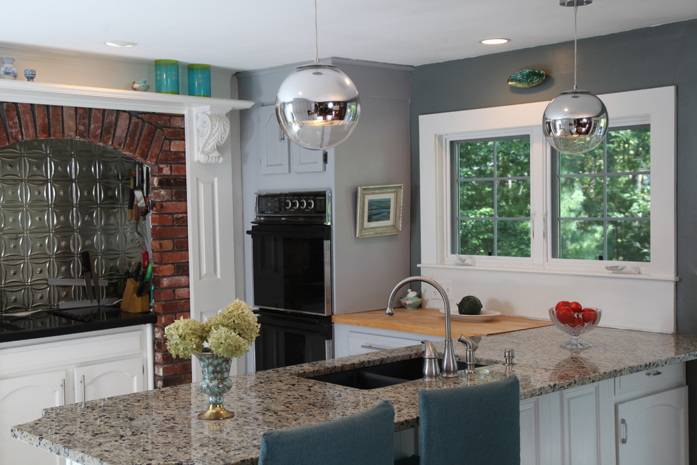 Inspiration for a transitional kitchen remodel in Boston