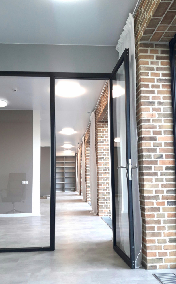 Офис в Петербурге с видом на Неву