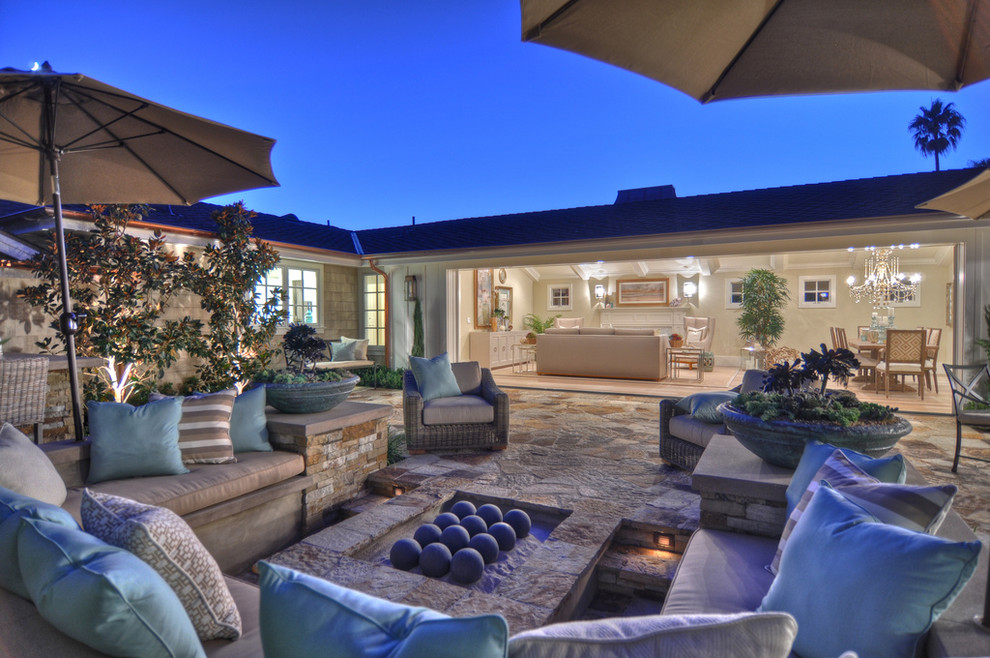 1512 Dolphin Terrace (night shots) Beach Style Patio Los Angeles