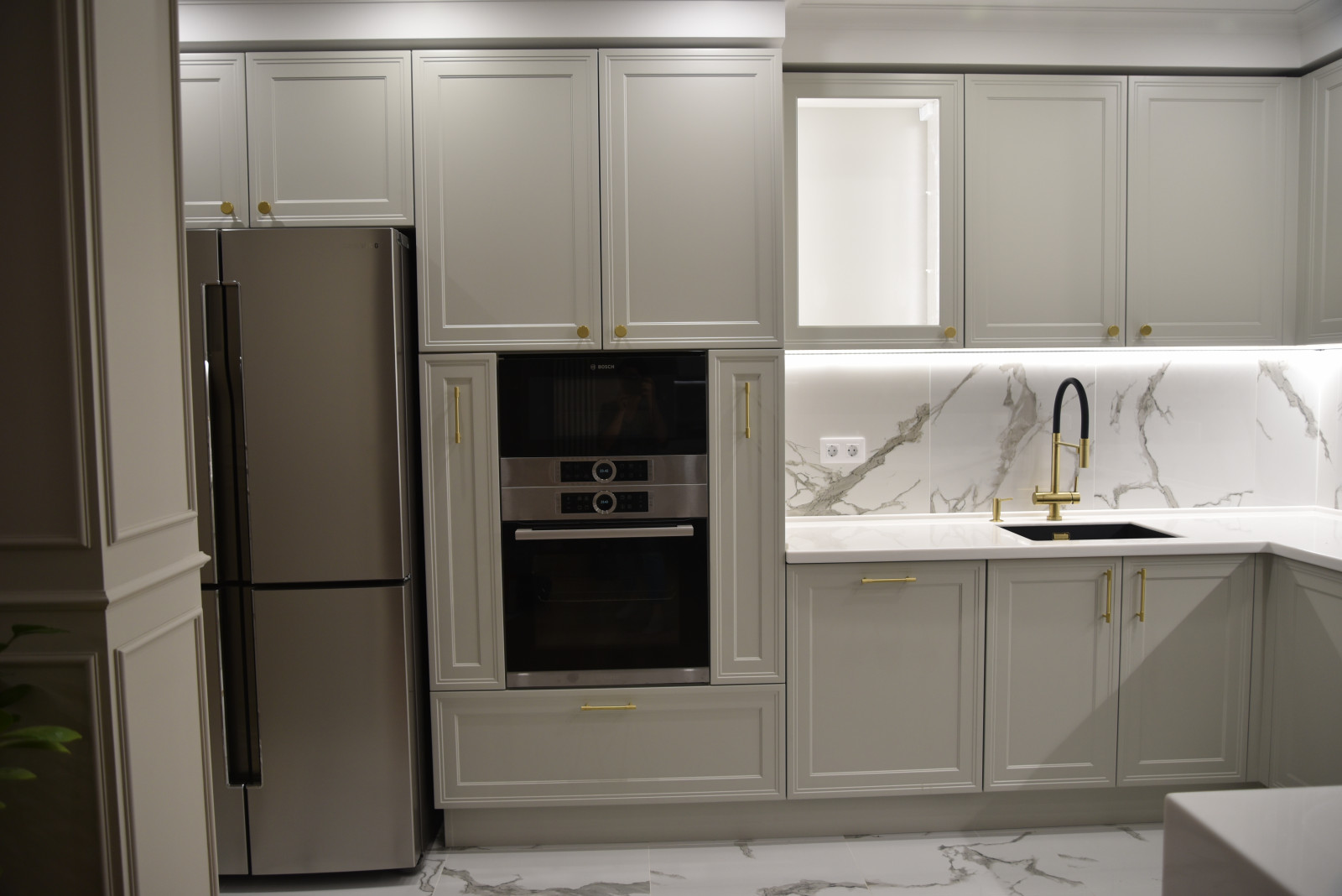 Кухня угловая "EXCLUSIVE".