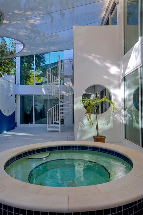 South Tampa Modern Home
