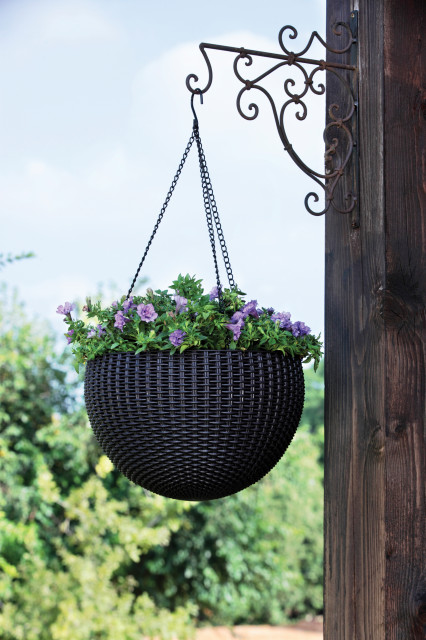 Hanging Planter Set of 2 Resin Rattan Planters by Keter, Beige -  Scandinavian - Patio - Indianapolis - by keter | Houzz