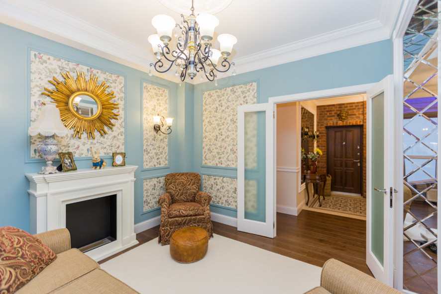 Кухня соединенная с гостиной зеркальным порталом. Реализованный проект