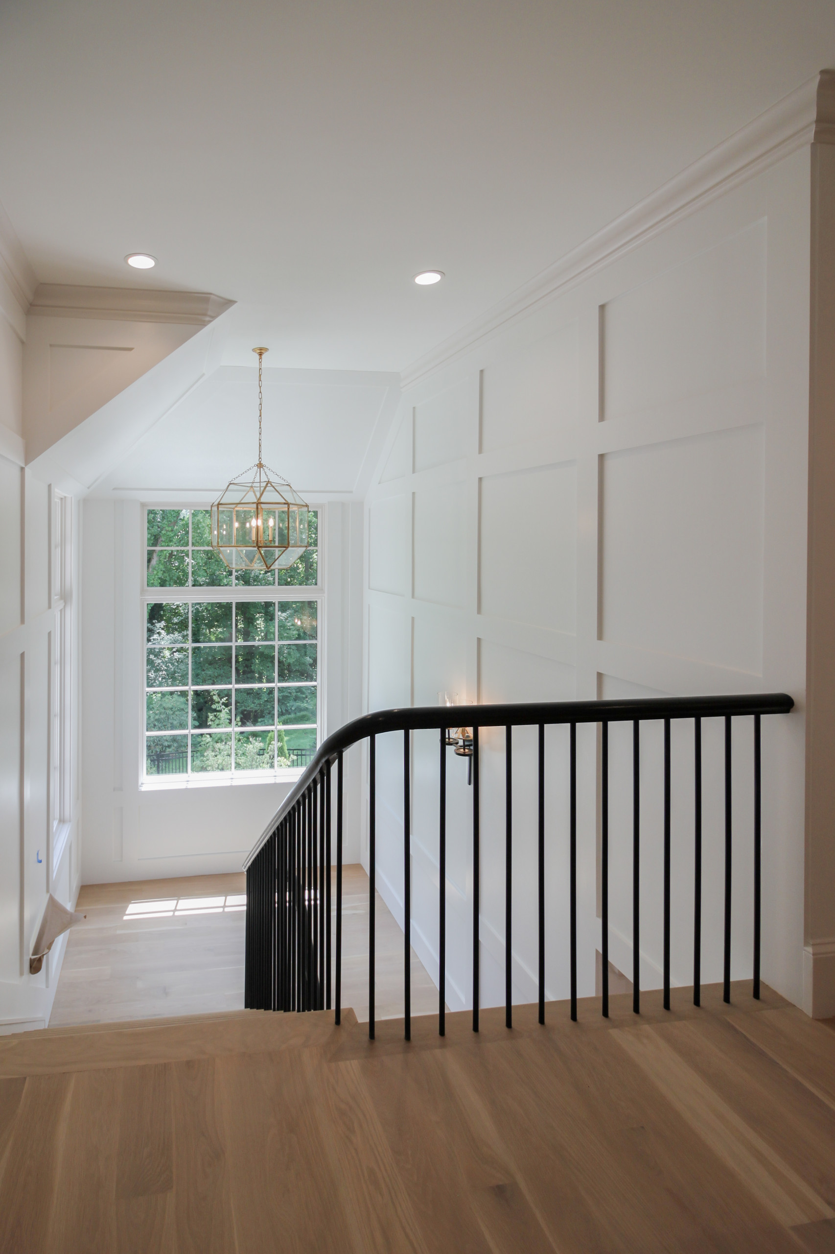88_Clean & Modern Staircase, Arlington VA 22207